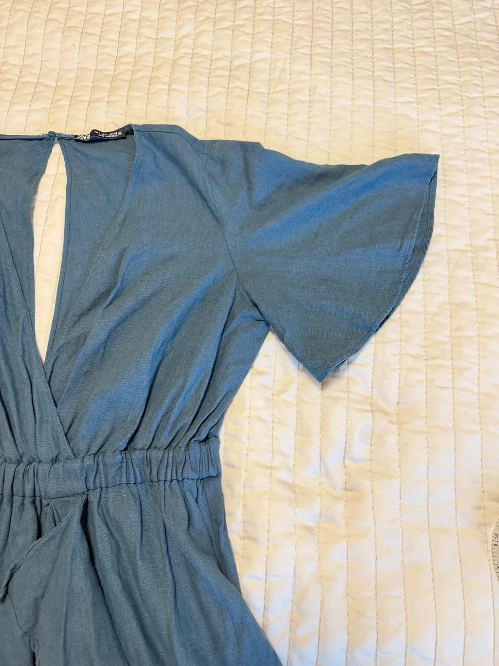 Zara Blue Linen Blend Wrap Romper L V-Neck Flutter Sleeve Keyhole Back Summer
